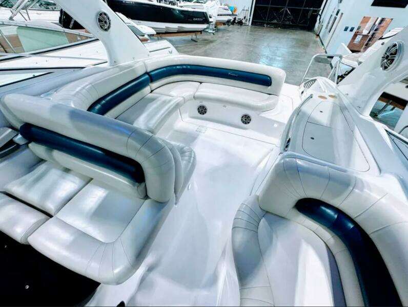 32ft Powerquest Yacht For Sale