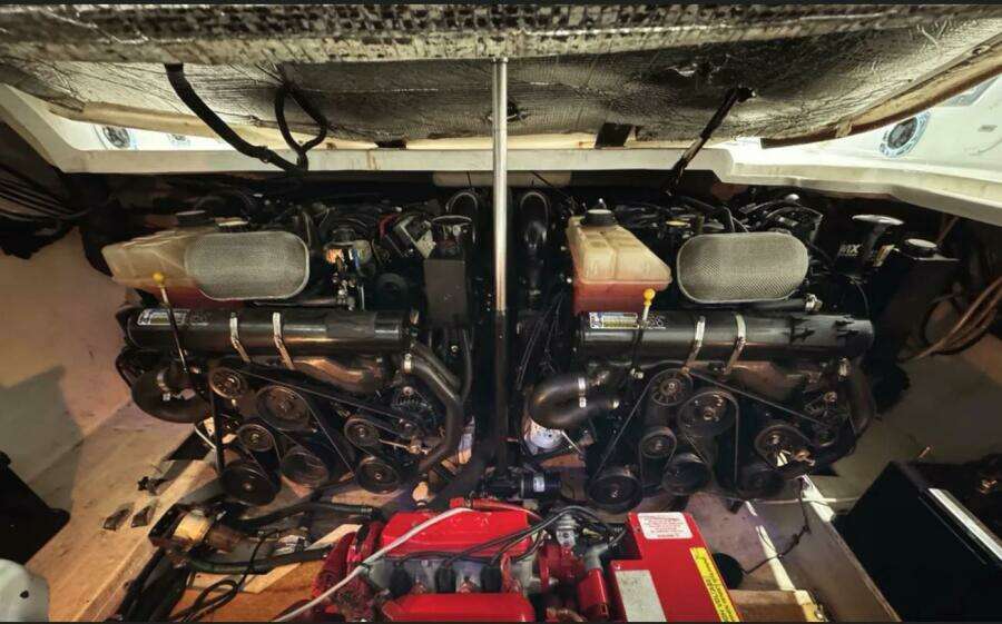 32ft Powerquest Yacht For Sale