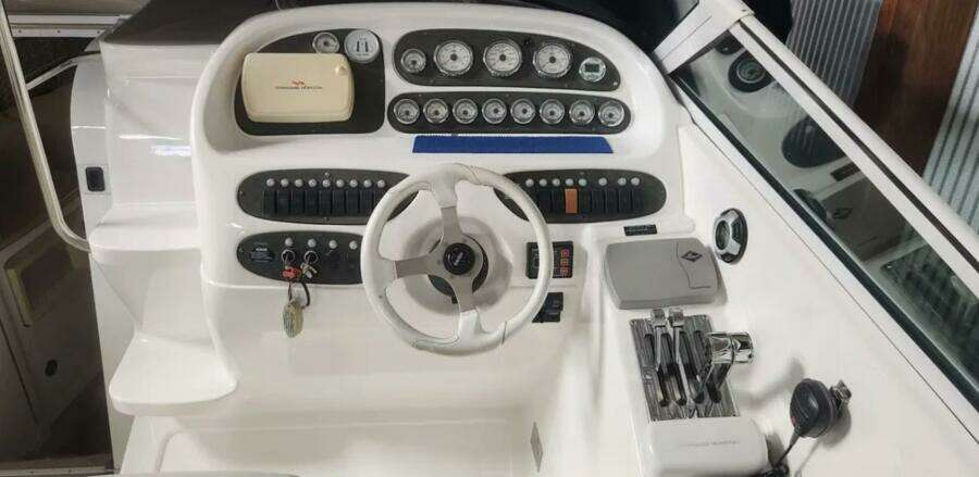 32ft Powerquest Yacht For Sale