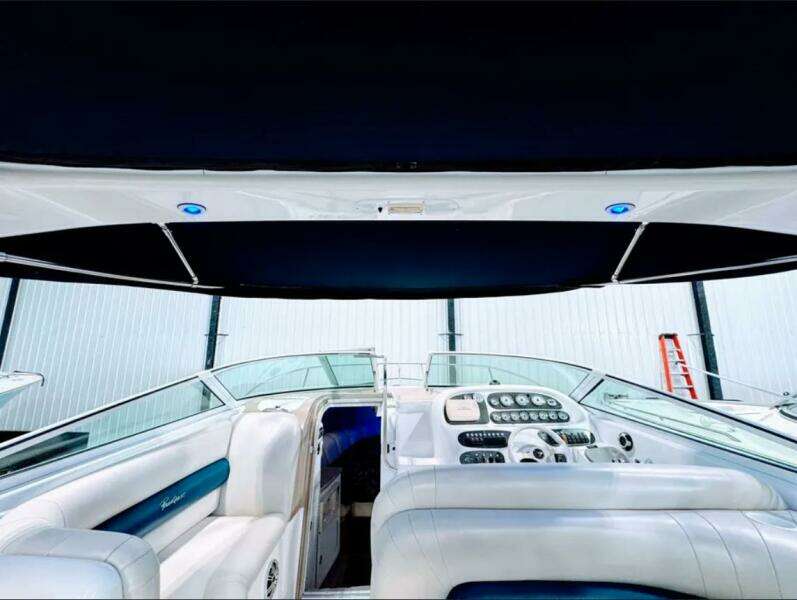 32ft Powerquest Yacht For Sale