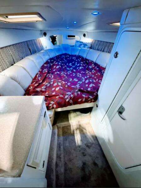 32ft Powerquest Yacht For Sale