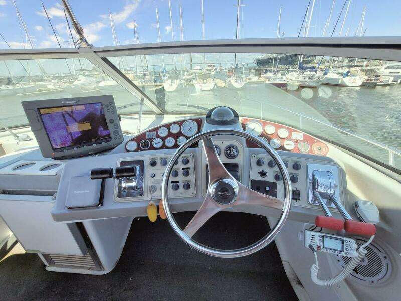 Satellite Office 35ft Carver Yacht For Sale