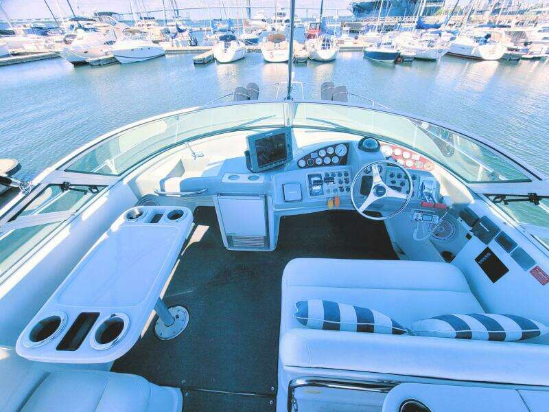 Satellite Office 35ft Carver Yacht For Sale