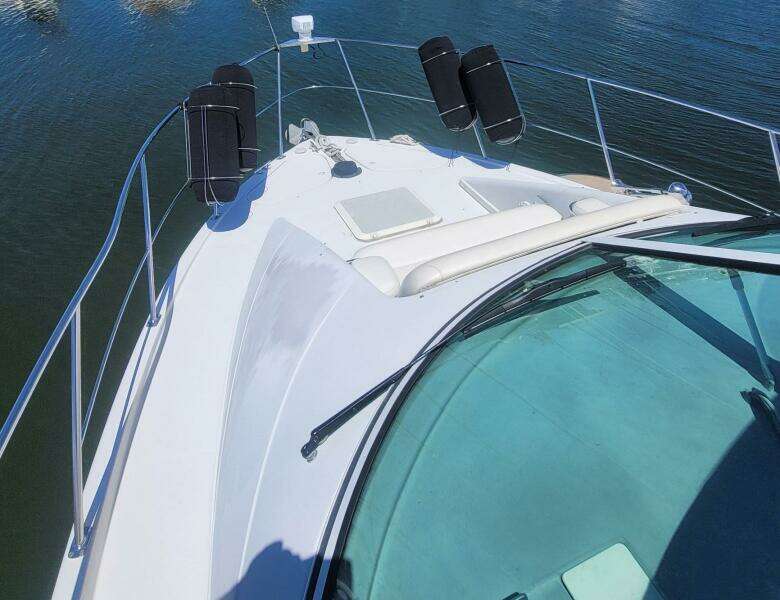 Satellite Office 35ft Carver Yacht For Sale