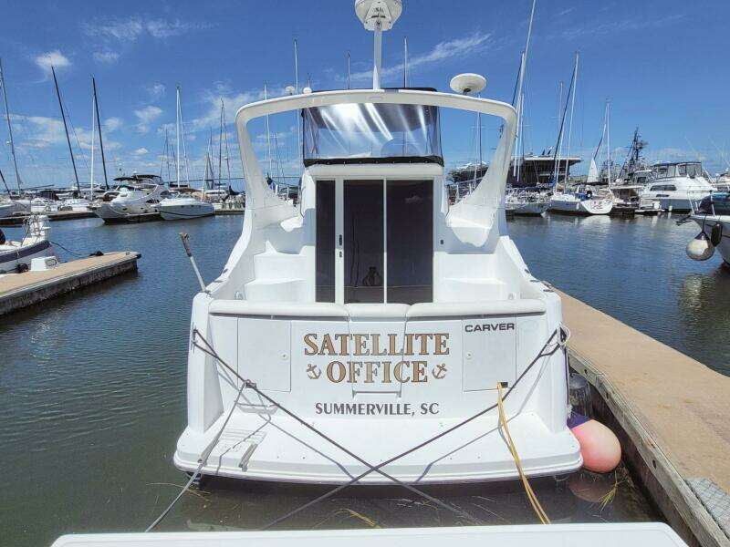 Satellite Office 35ft Carver Yacht For Sale