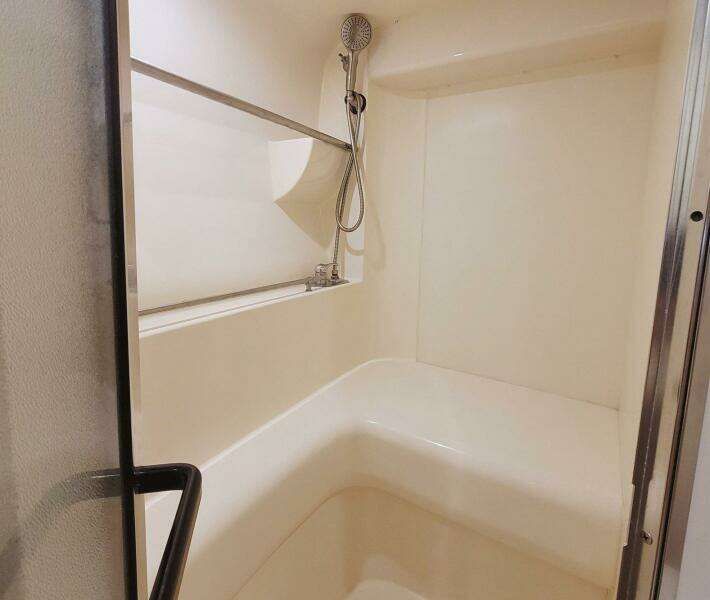Satellite Office 35ft Carver Yacht For Sale