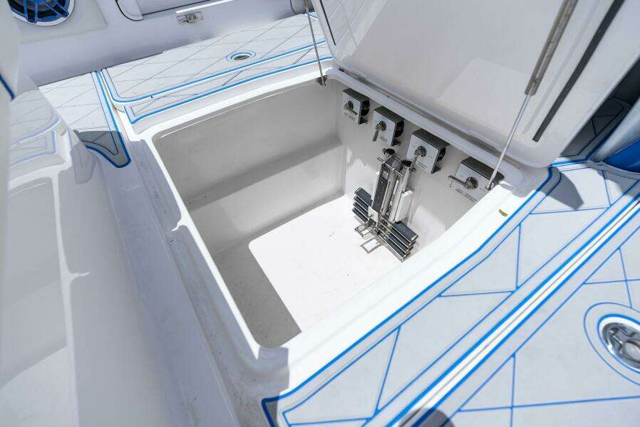 Lucky Man 39ft Deep Impact Yacht For Sale