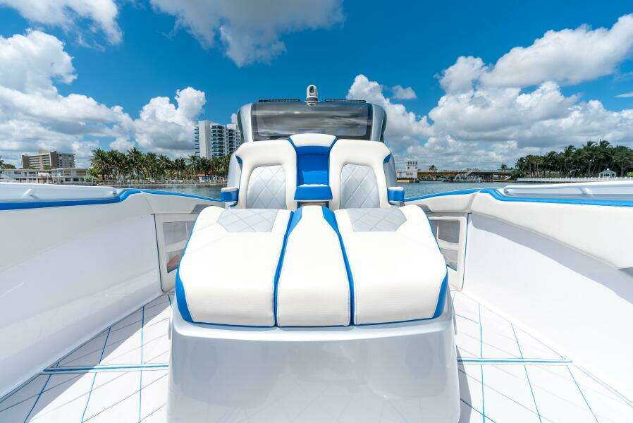 Lucky Man 39ft Deep Impact Yacht For Sale