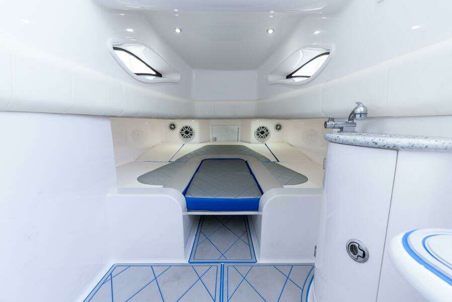 Lucky Man 39ft Deep Impact Yacht For Sale