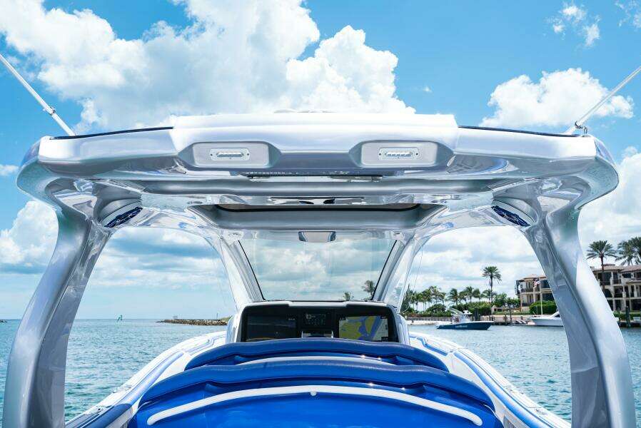 Lucky Man 39ft Deep Impact Yacht For Sale