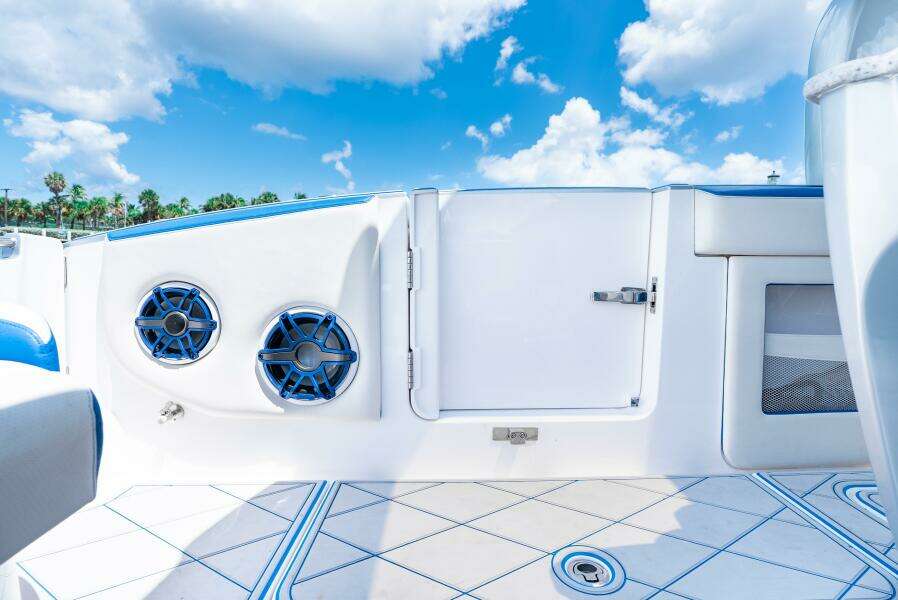 Lucky Man 39ft Deep Impact Yacht For Sale