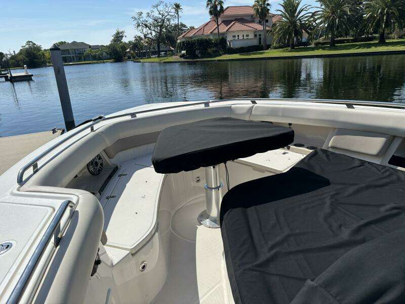 38ft Boston Whaler Yacht For Sale