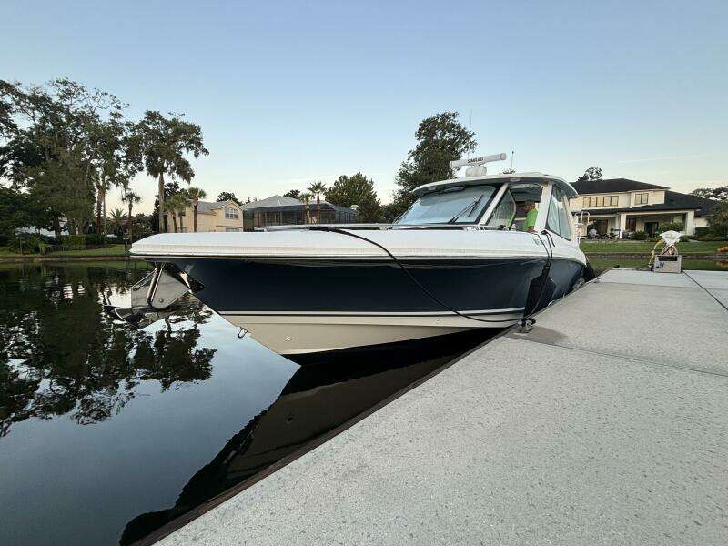 38ft Boston Whaler Yacht For Sale