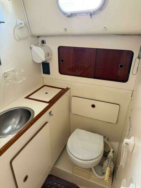 Marevia 35ft Pearson Yacht For Sale