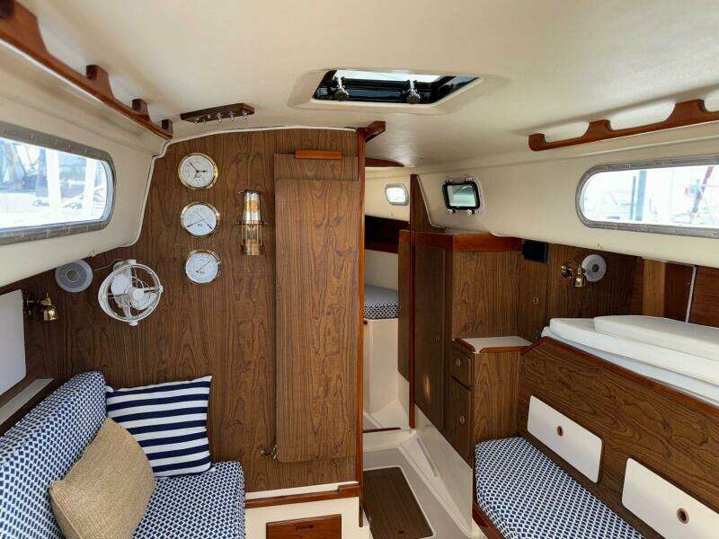 Marevia 35ft Pearson Yacht For Sale