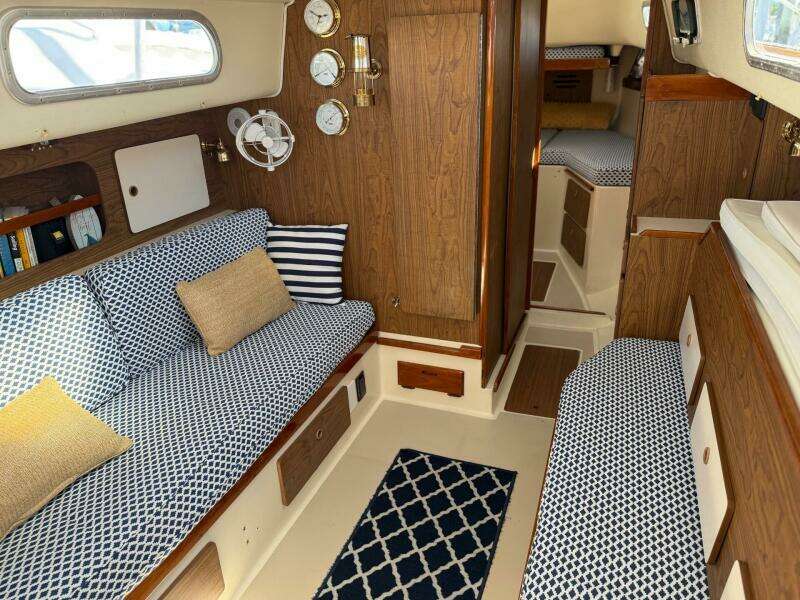 Marevia 35ft Pearson Yacht For Sale