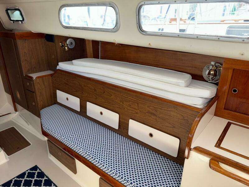 Marevia 35ft Pearson Yacht For Sale