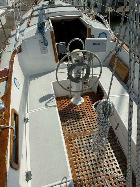 Marevia 35ft Pearson Yacht For Sale