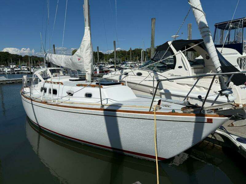 Marevia 35ft Pearson Yacht For Sale