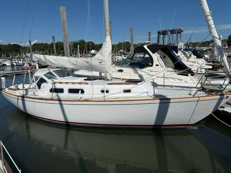Marevia 35ft Pearson Yacht For Sale