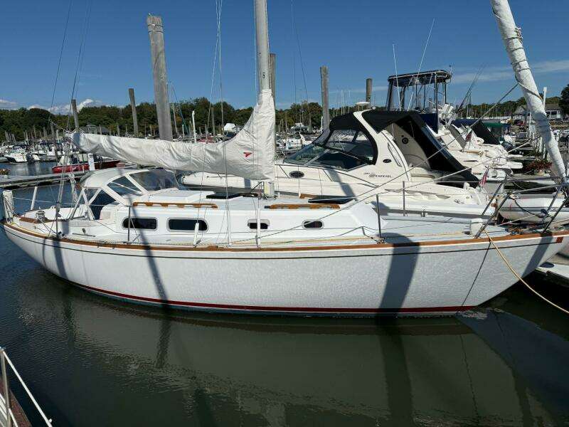Marevia 35ft Pearson Yacht For Sale