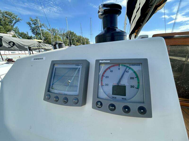 37ft C amp C Yacht For Sale