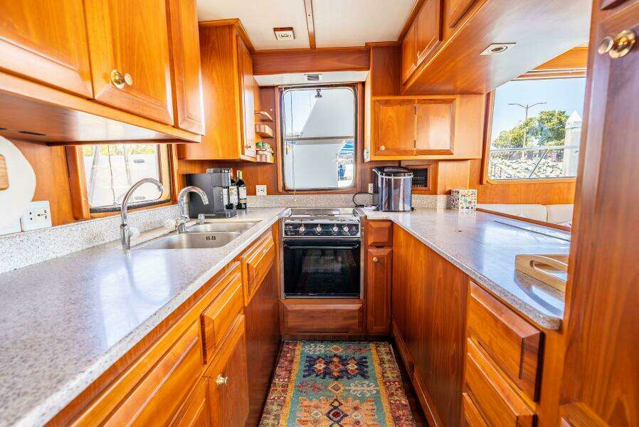 Si Como No 45ft DeFever Yacht For Sale