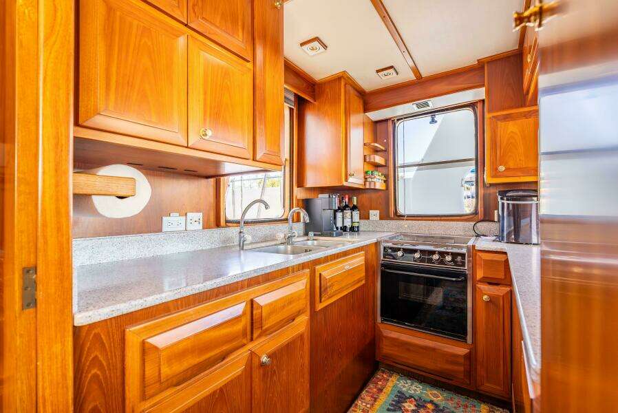 Si Como No 45ft DeFever Yacht For Sale
