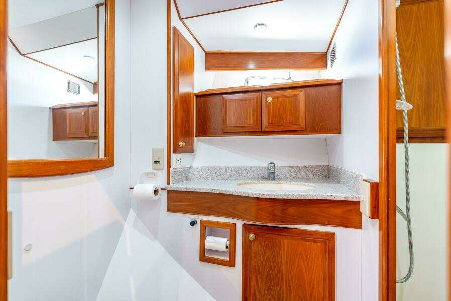 Si Como No 45ft DeFever Yacht For Sale