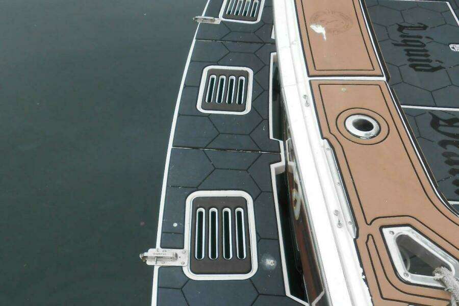 Beer Money 32ft Topaz Yacht For Sale