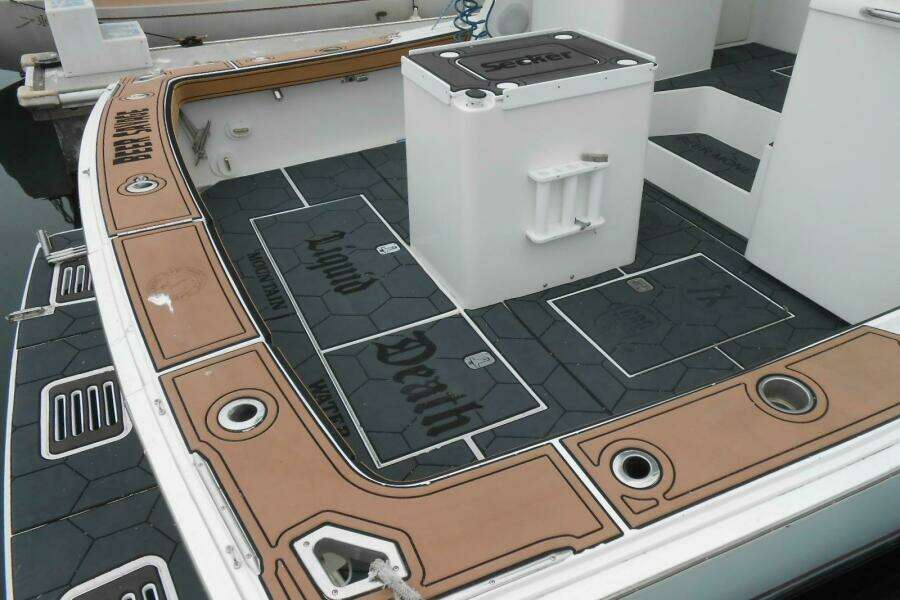 Beer Money 32ft Topaz Yacht For Sale