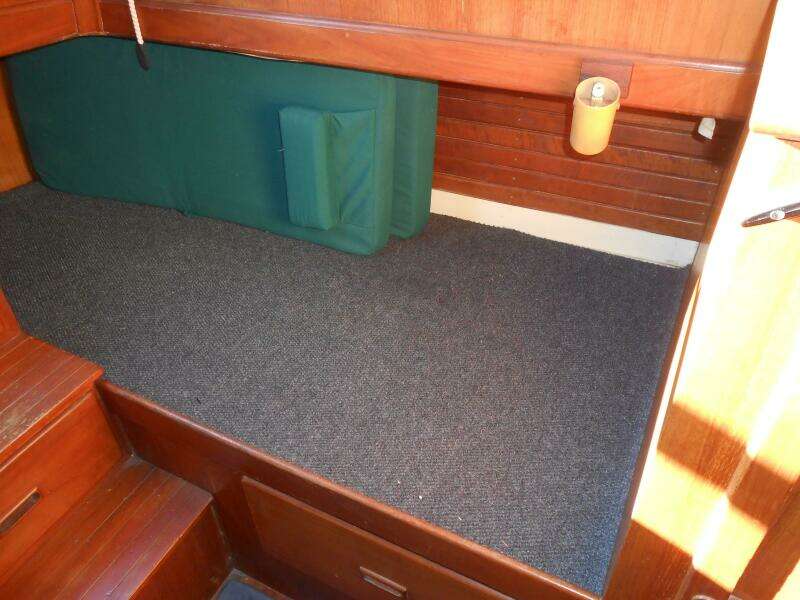 Ahoy Vey 34ft CHB Yacht For Sale