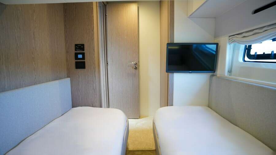 53ft Azimut Yacht For Sale