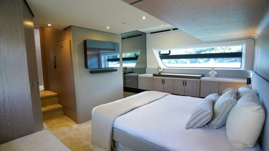 53ft Azimut Yacht For Sale