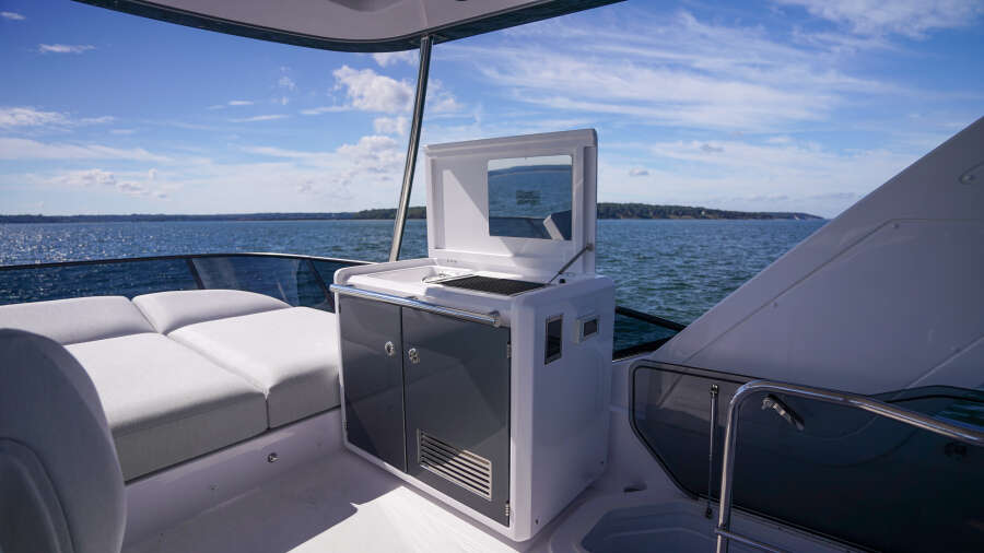 53ft Azimut Yacht For Sale