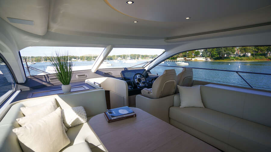 53ft Azimut Yacht For Sale