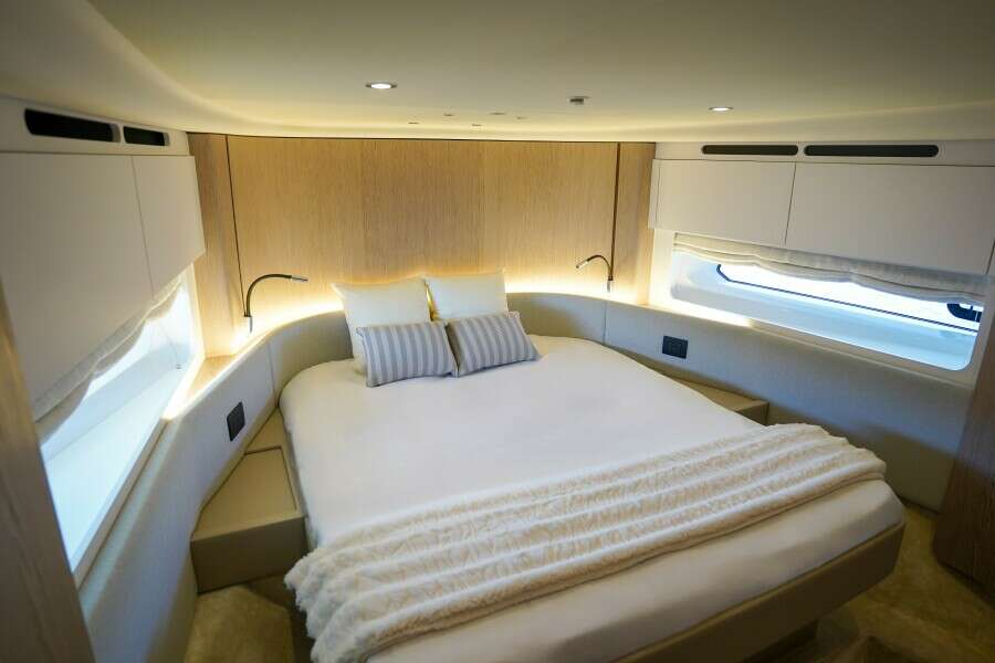 53ft Azimut Yacht For Sale