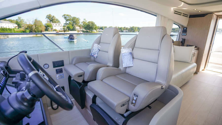 53ft Azimut Yacht For Sale