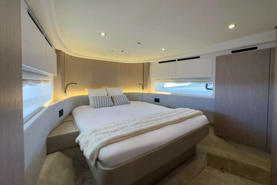 53ft Azimut Yacht For Sale