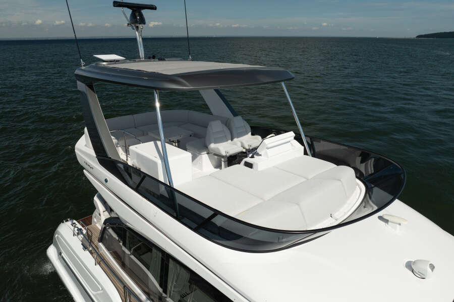 53ft Azimut Yacht For Sale