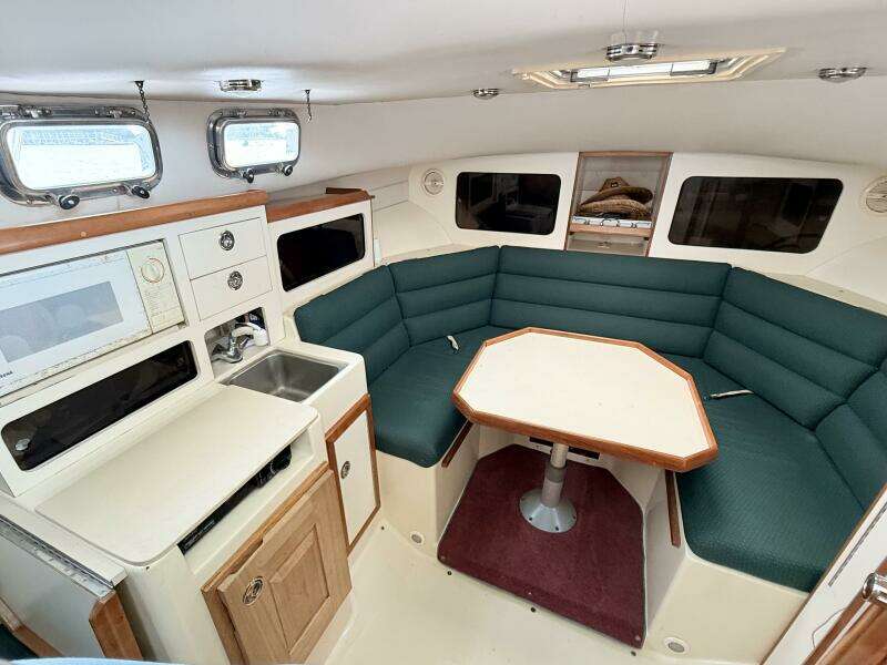Outlander 28ft Albin Yacht For Sale