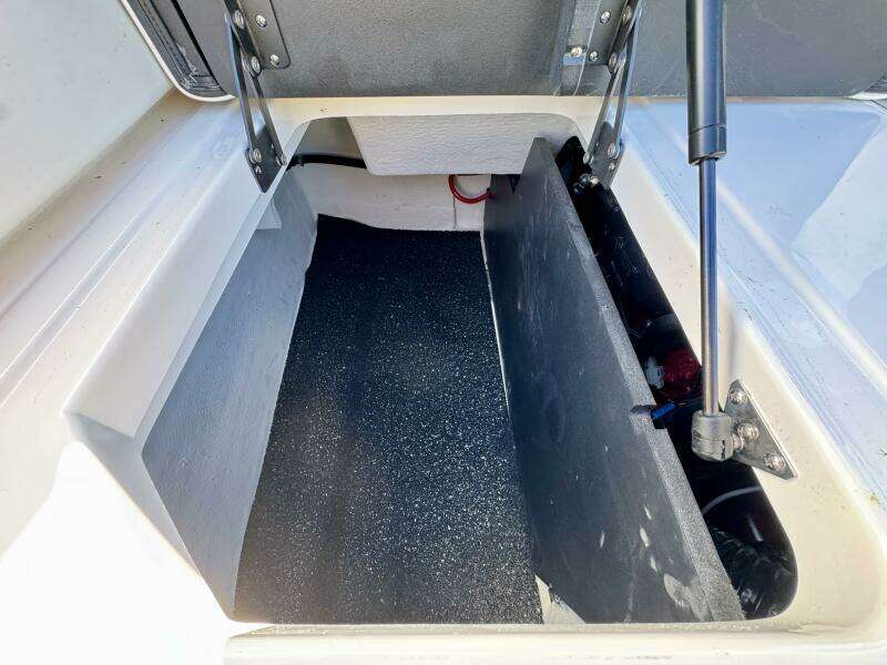 26ft Regal Yacht For Sale