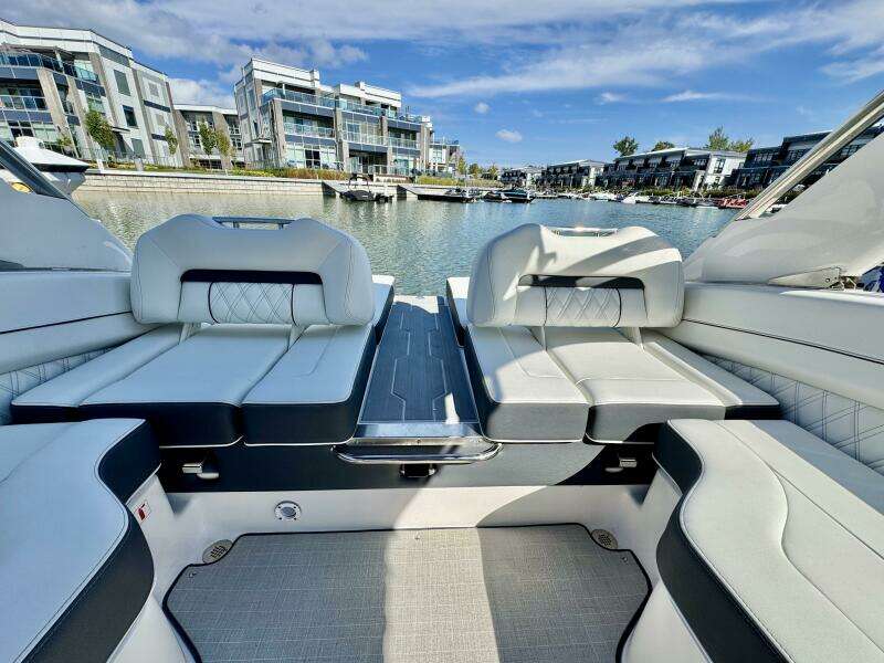 26ft Regal Yacht For Sale