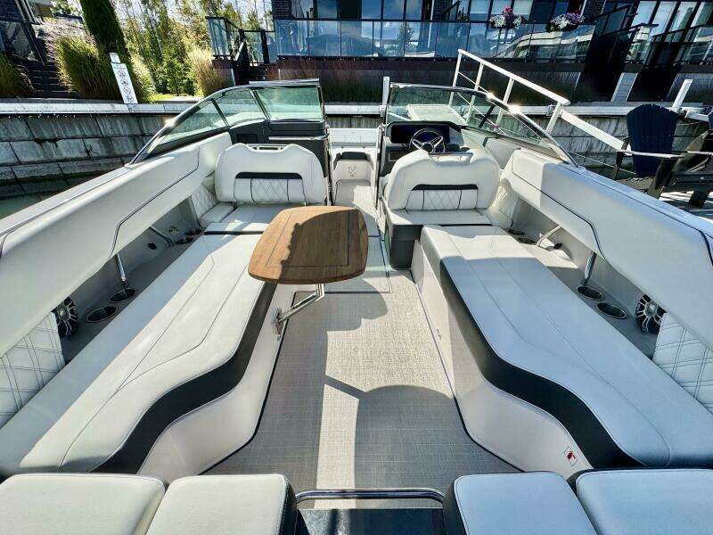 26ft Regal Yacht For Sale