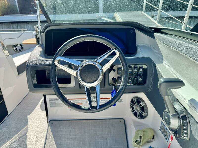 26ft Regal Yacht For Sale