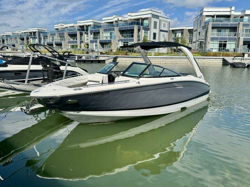 26ft Regal Yacht For Sale