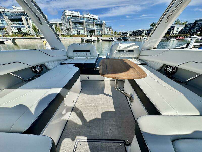 26ft Regal Yacht For Sale