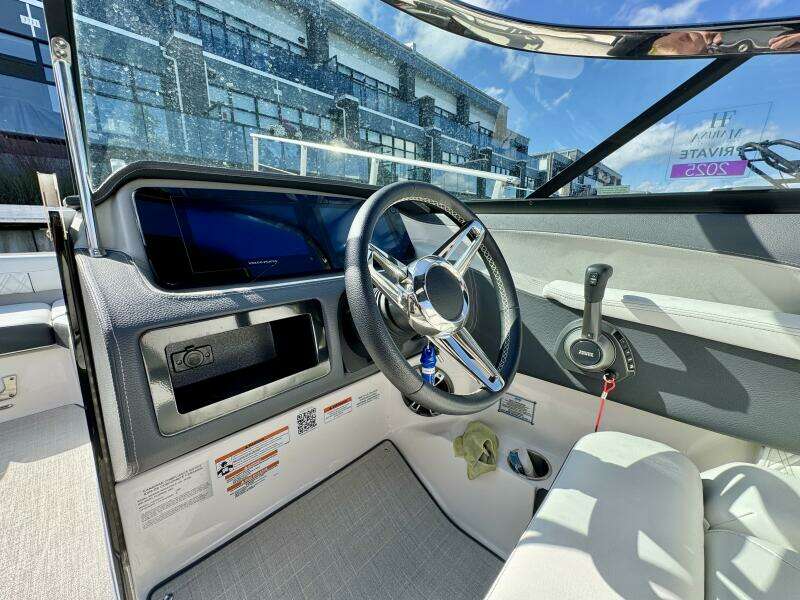 26ft Regal Yacht For Sale