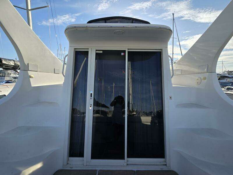 35ft Carver Yacht For Sale