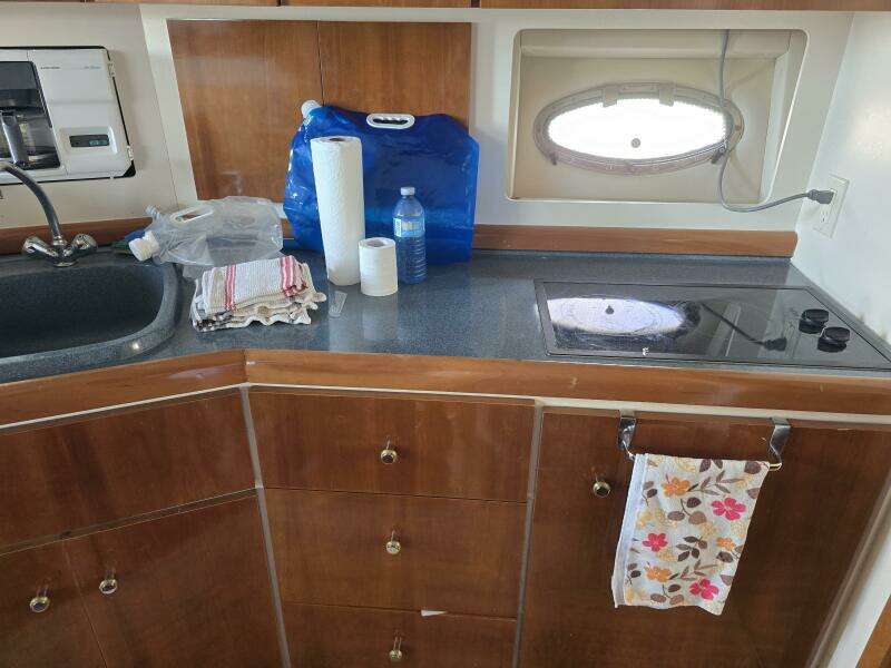 35ft Carver Yacht For Sale